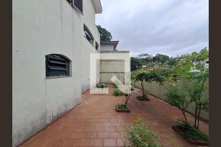 Casa à venda com 370m², 3 quartos e 6 vagasQuintal