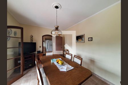 Casa à venda com 370m², 3 quartos e 6 vagasCopa