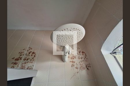 Casa à venda com 370m², 3 quartos e 6 vagasBanheiro Quarto 1