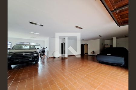 Casa à venda com 370m², 3 quartos e 6 vagasGaragem