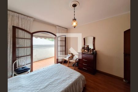 Casa à venda com 370m², 3 quartos e 6 vagasQuarto 2