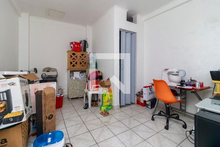 Casa à venda com 112m², 2 quartos e 1 vaga Casa à venda com 112m², 2 quartos e 1 vagaEdícula