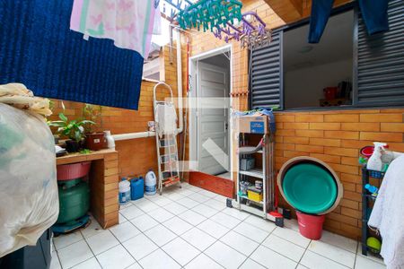 Casa à venda com 112m², 2 quartos e 1 vaga Casa à venda com 112m², 2 quartos e 1 vagaÁrea de Serviço