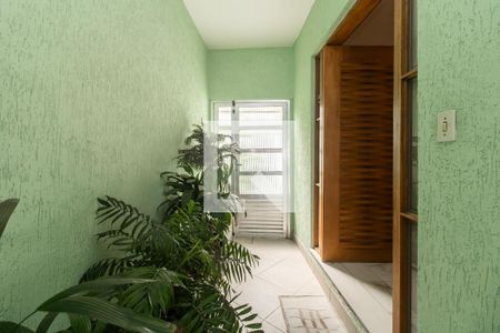 Casa à venda com 230m², 4 quartos e 2 vagasEntrada