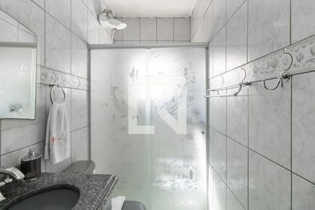 Casa à venda com 230m², 4 quartos e 2 vagasBanheiro da Suite