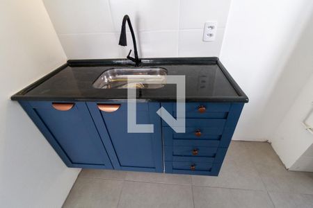 Cozinha de apartamento para alugar com 2 quartos, 38m² em Água Branca, São Paulo