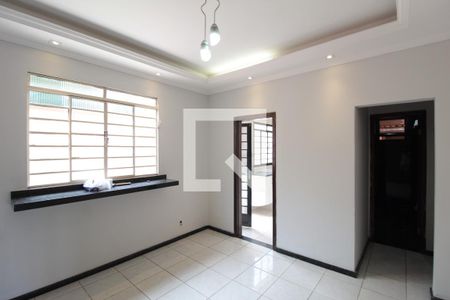 Casa à venda com 130m², 3 quartos e 6 vagasCopa
