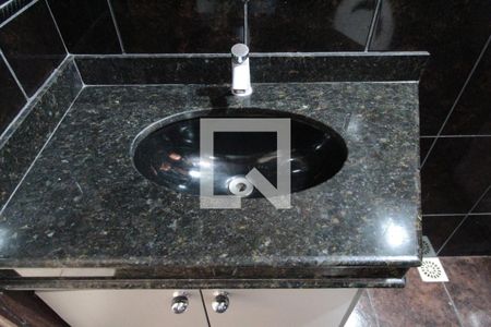 Casa à venda com 130m², 3 quartos e 6 vagasBanheiro Social