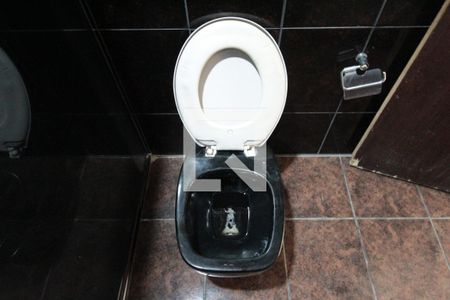 Casa à venda com 130m², 3 quartos e 6 vagasBanheiro Social