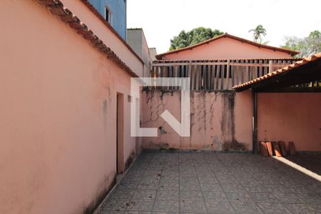 Casa à venda com 130m², 3 quartos e 6 vagasGaragem