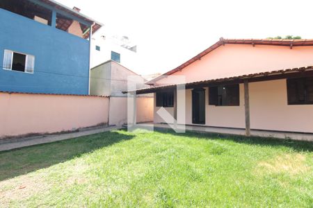 Casa à venda com 130m², 3 quartos e 6 vagasQuintal