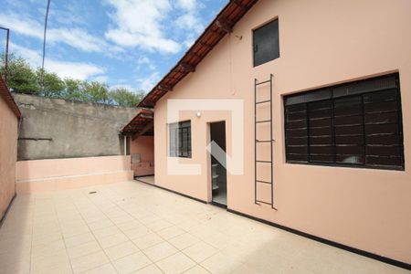 Casa à venda com 130m², 3 quartos e 6 vagasÁrea Externa