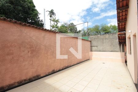 Casa à venda com 130m², 3 quartos e 6 vagasÁrea Externa