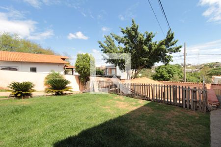 Casa à venda com 130m², 3 quartos e 6 vagasQuintal