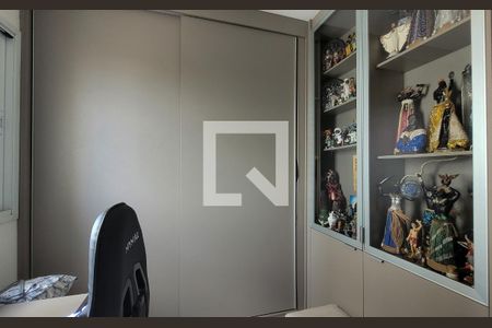 Apartamento à venda com 96m², 3 quartos e 2 vagasQuarto 2