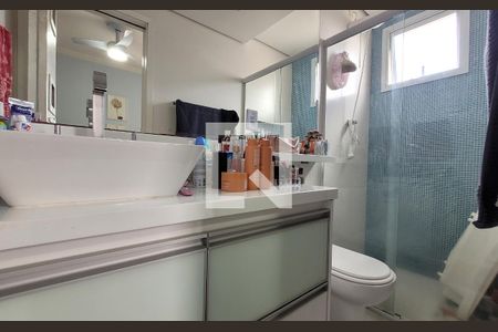 Apartamento à venda com 96m², 3 quartos e 2 vagasBanheiro da suíte