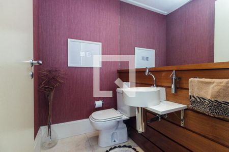 Apartamento à venda com 214m², 3 quartos e 3 vagas Apartamento à venda com 214m², 3 quartos e 3 vagasLavabo