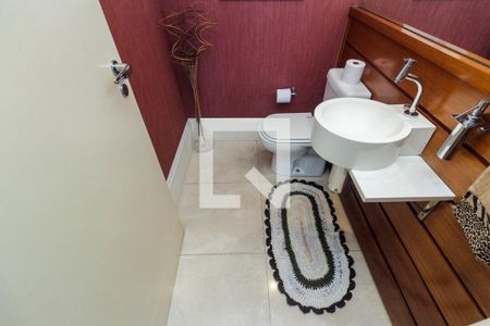 Apartamento à venda com 214m², 3 quartos e 3 vagas Apartamento à venda com 214m², 3 quartos e 3 vagasLavabo