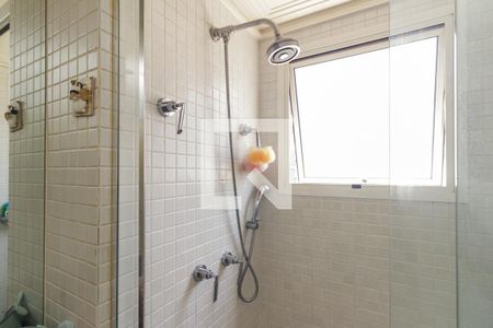 Apartamento à venda com 214m², 3 quartos e 3 vagas Apartamento à venda com 214m², 3 quartos e 3 vagasBanheiro 2 - Suíte