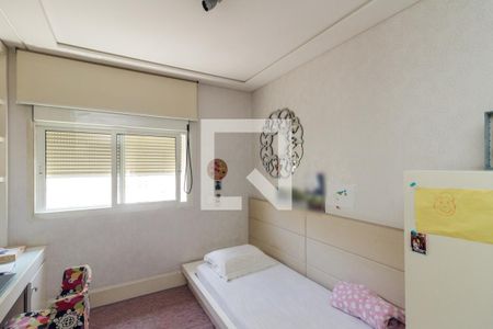 Apartamento à venda com 214m², 3 quartos e 3 vagas Apartamento à venda com 214m², 3 quartos e 3 vagasQuarto 2 - Suíte