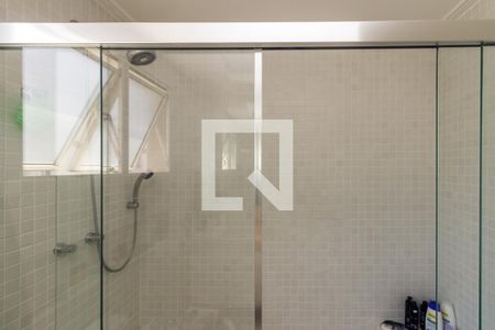 Apartamento à venda com 214m², 3 quartos e 3 vagas Apartamento à venda com 214m², 3 quartos e 3 vagasBanheiro 1 - Suíte