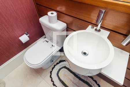 Apartamento à venda com 214m², 3 quartos e 3 vagas Apartamento à venda com 214m², 3 quartos e 3 vagasLavabo