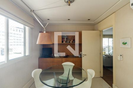 Apartamento à venda com 214m², 3 quartos e 3 vagas Apartamento à venda com 214m², 3 quartos e 3 vagasCozinha