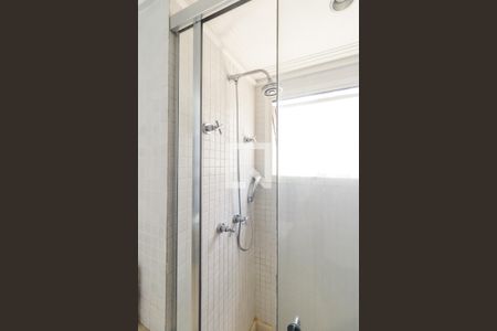 Apartamento à venda com 214m², 3 quartos e 3 vagas Apartamento à venda com 214m², 3 quartos e 3 vagasBanheiro 3 - Suíte