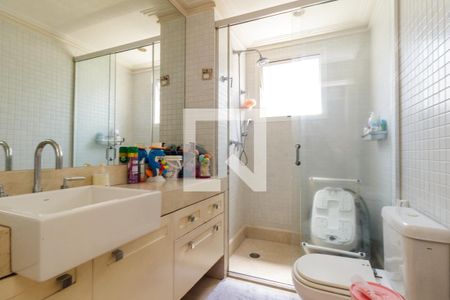 Apartamento à venda com 214m², 3 quartos e 3 vagas Apartamento à venda com 214m², 3 quartos e 3 vagasBanheiro 2 - Suíte