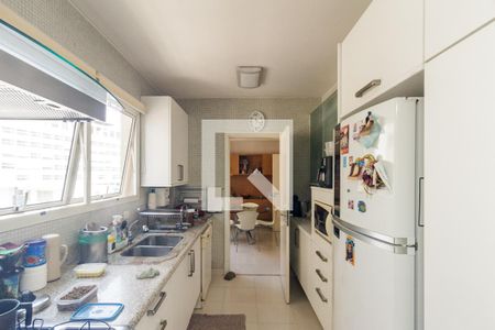 Apartamento à venda com 214m², 3 quartos e 3 vagas Apartamento à venda com 214m², 3 quartos e 3 vagasCozinha