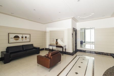 Apartamento à venda com 214m², 3 quartos e 3 vagas Apartamento à venda com 214m², 3 quartos e 3 vagasÁrea comum - Hall Social