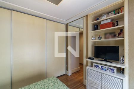 Apartamento à venda com 214m², 3 quartos e 3 vagas Apartamento à venda com 214m², 3 quartos e 3 vagasQuarto 1 - Suíte