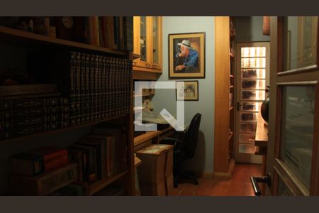 Apartamento à venda com 111m², 4 quartos e 1 vagaEscritório