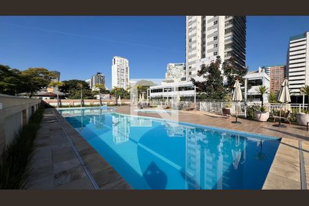 Apartamento à venda com 105m², 2 quartos e 2 vagasPiscina