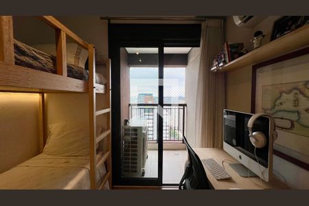 Apartamento à venda com 105m², 2 quartos e 2 vagasSacada da suite 1