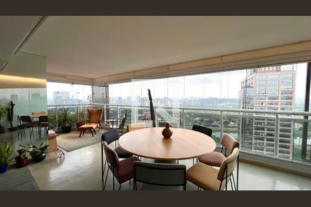Varanda de apartamento à venda com 2 quartos, 105m² em Pinheiros, São Paulo