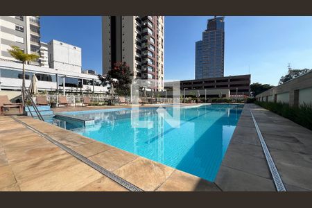 Apartamento à venda com 105m², 2 quartos e 2 vagasPiscina