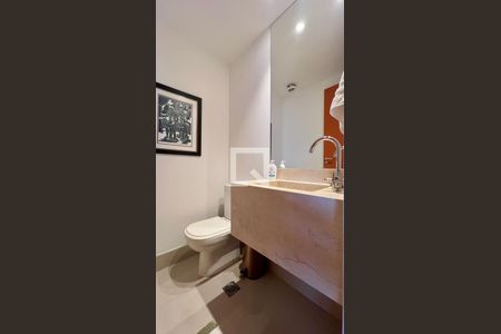 Apartamento à venda com 105m², 2 quartos e 2 vagasLavabo