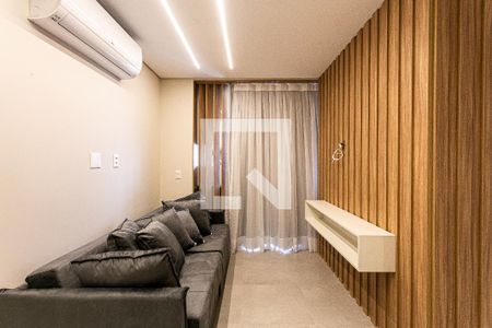 Sala de kitnet/studio para alugar com 1 quarto, 42m² em Vila Gomes Cardim, São Paulo