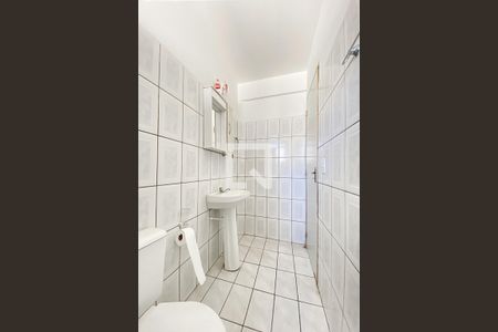 Apartamento para alugar com 60m², 2 quartos e sem vagaBanheiro