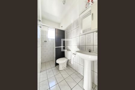 Apartamento para alugar com 60m², 2 quartos e sem vagaBanheiro