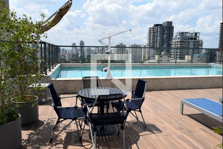 Studio para alugar com 27m², 1 quarto e sem vagaPiscina