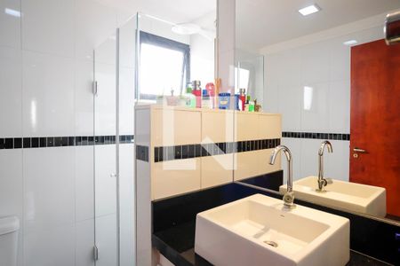 Apartamento à venda com 180m², 3 quartos e 1 vagaBanheiro 