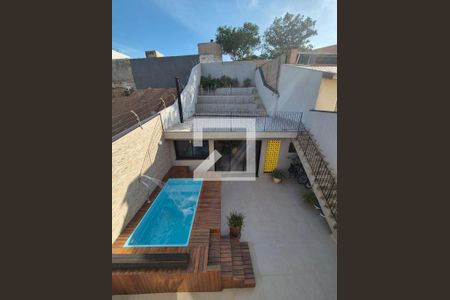 Casa à venda com 259m², 3 quartos e 2 vagasÁrea comum