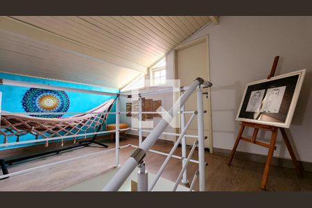 Casa à venda com 259m², 3 quartos e 2 vagassótão