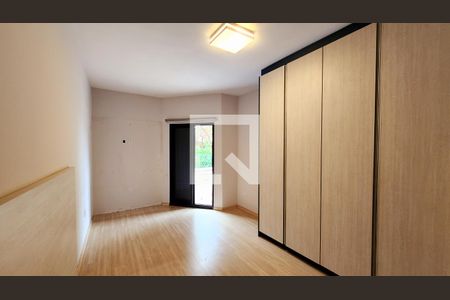 Casa à venda com 259m², 3 quartos e 2 vagasQuarto 2