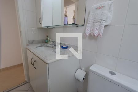 Casa de condomínio para alugar com 150m², 3 quartos e 2 vagasBanheiro Social