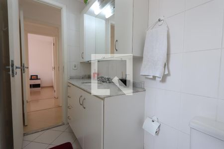 Casa de condomínio para alugar com 150m², 3 quartos e 2 vagasBanheiro da Suíte