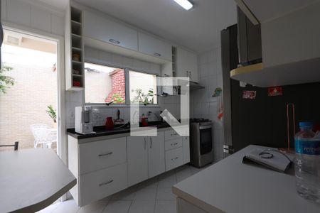 Casa de condomínio para alugar com 150m², 3 quartos e 2 vagasCozinha