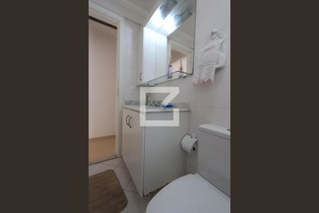 Casa de condomínio para alugar com 150m², 3 quartos e 2 vagasBanheiro Social